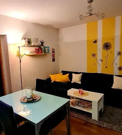 Camelia Apartman Lägenhet